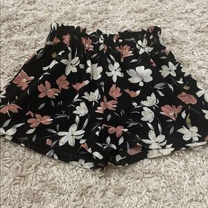 SHEIN Black Floral High Waist Shorts
